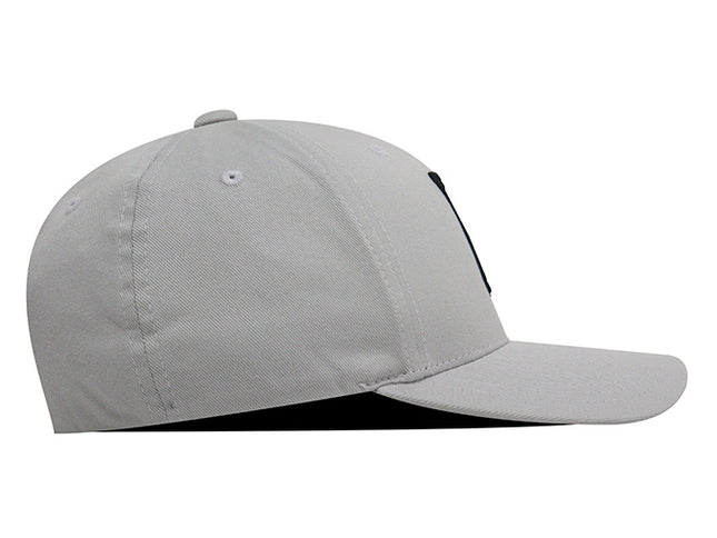 Gorra Independiente Santa Fe Oficial Flexfit 6277 gris escudo vintage