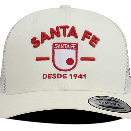 Gorra Independiente Santa Fe Oficial Flexfit 6606 beige