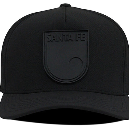 Gorra Independiente Santa Fe Oficial OC Caps negra tono a tono